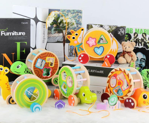 Pull Along Animals with Shape Sorting - Helaya